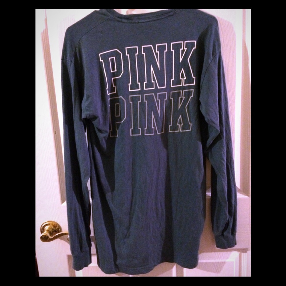 🦋VS Pink long sleeve T-shirt 🦋